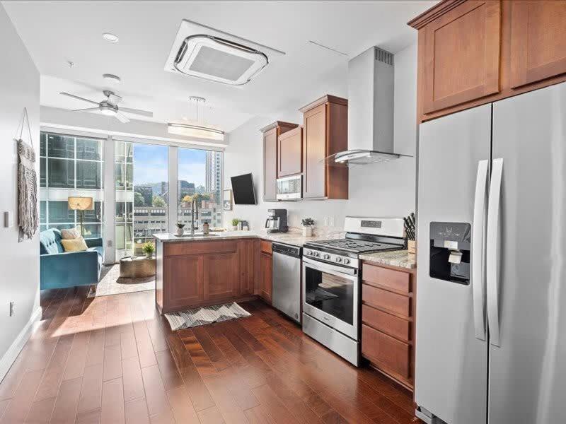 Cozysuites Modern 1Br, Ppg Paints Arena, Pitts Pittsburgh Exteriör bild